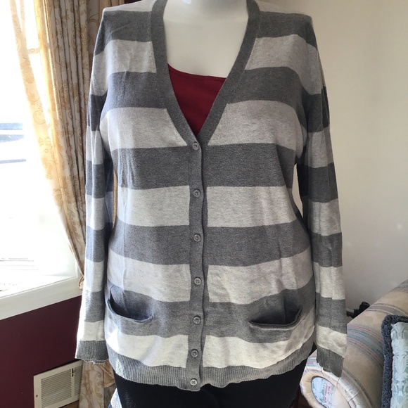 Tommy Hilfiger Sweaters - Tommy Hilfiger strip cardigan